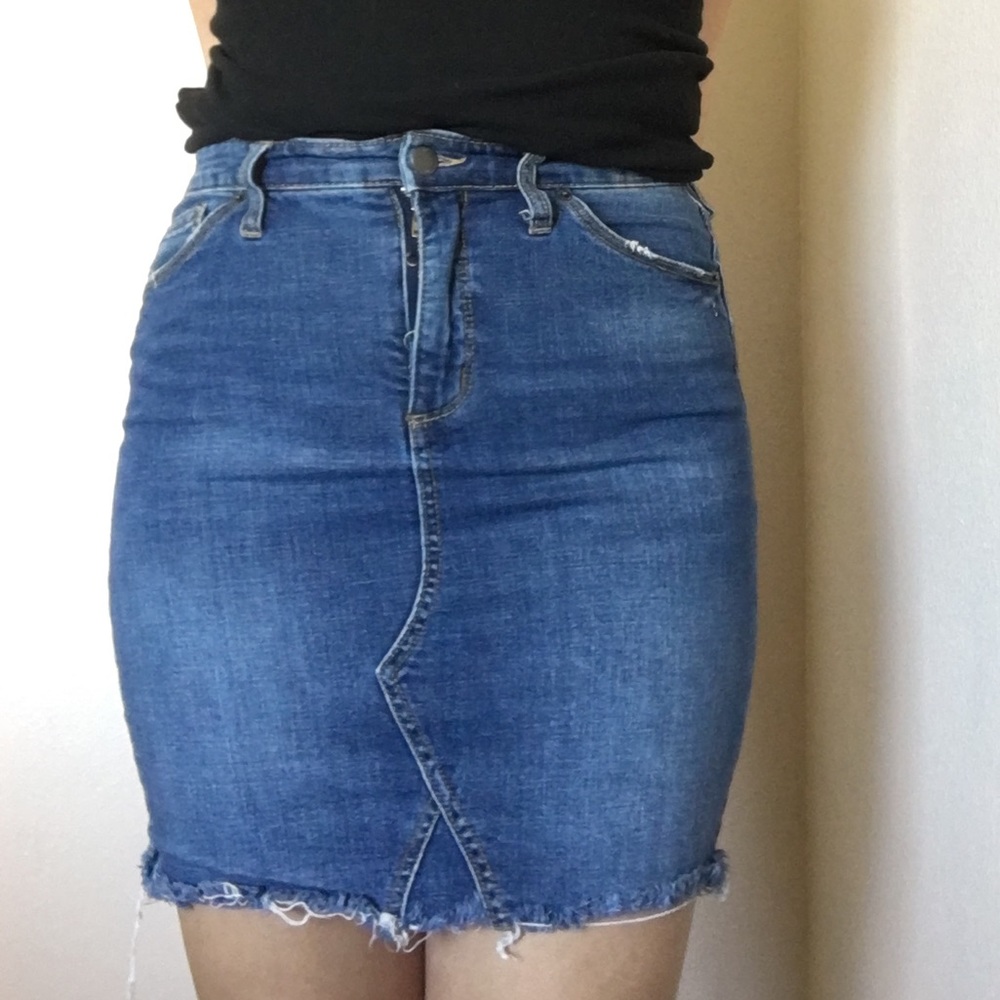 high waisted denim skirt